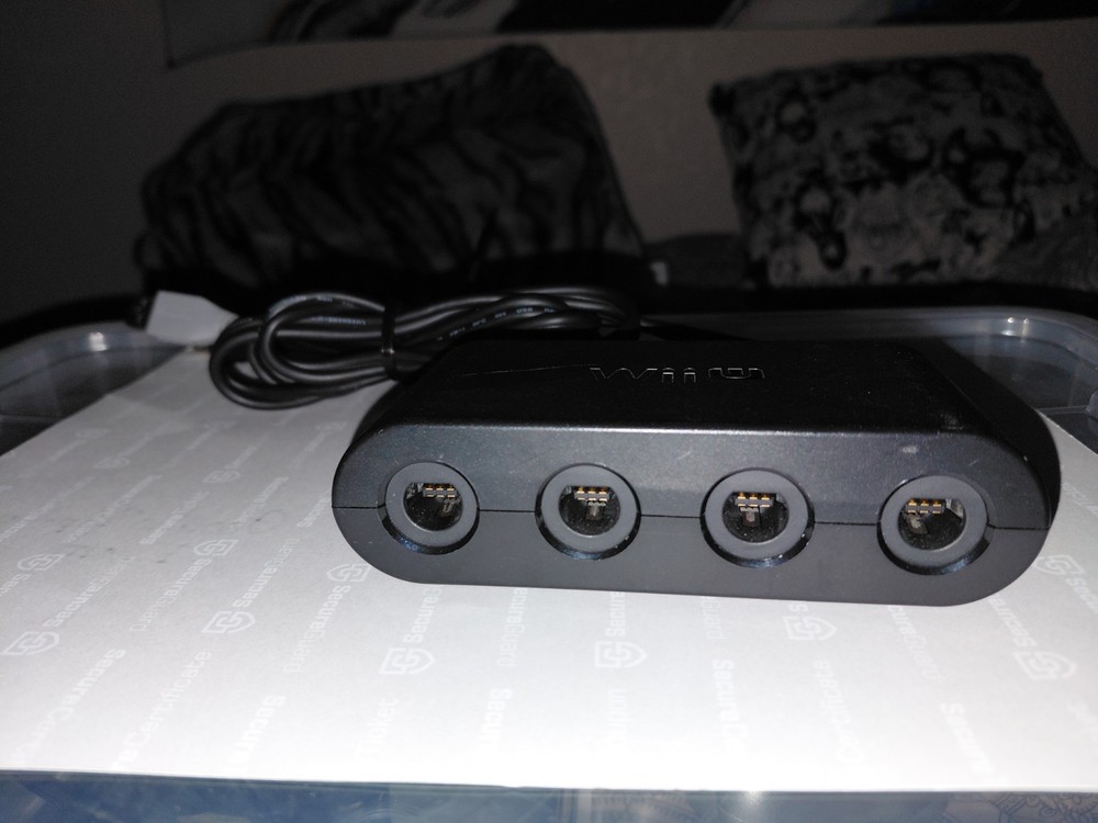 Official Nintendo Wii U GameCube Controller Adapter
