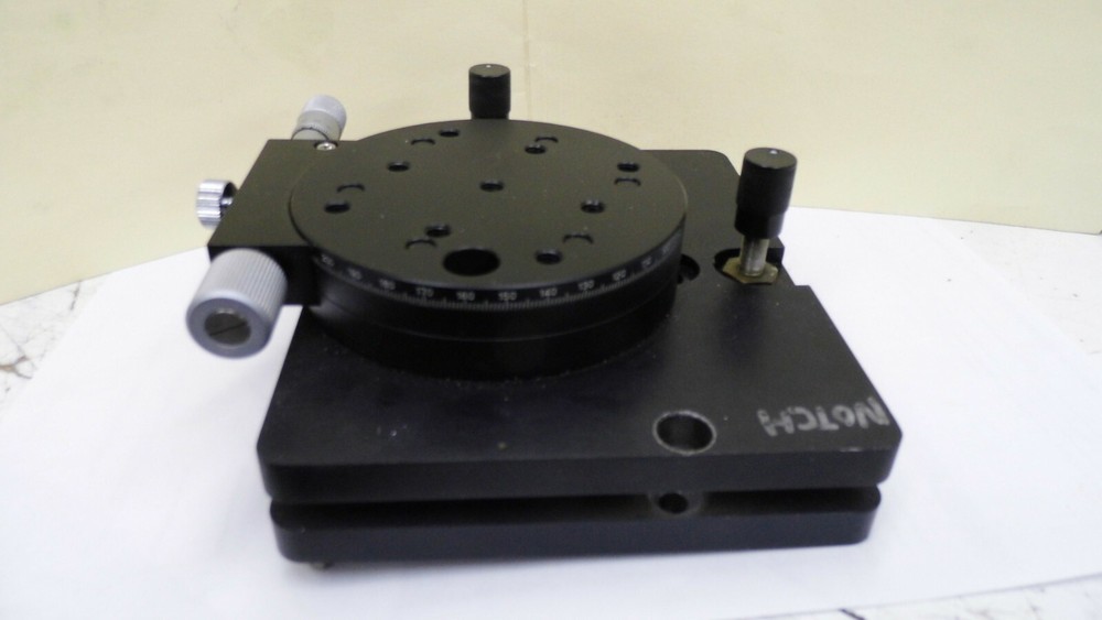 ROBOTIC SYSTEM OPTICAL ROTARY STAGE WITH LEVEL ADJUSTMENTS