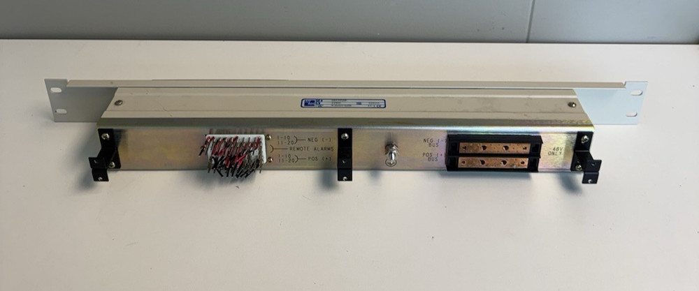 ADC DSX-FT20F Fuse Panel 19" Rackmount Power Distribution Unit Telecom