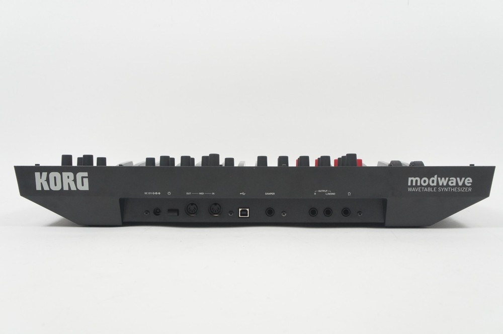 KORG modwave Wavetable Synthesizer Keyborad MINT w/ 100-240V PSU