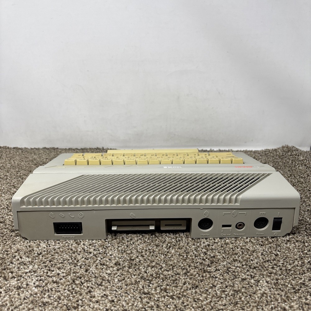 Atari XE 130xe Computer NTSC with Power Supply and RF cable - Tested