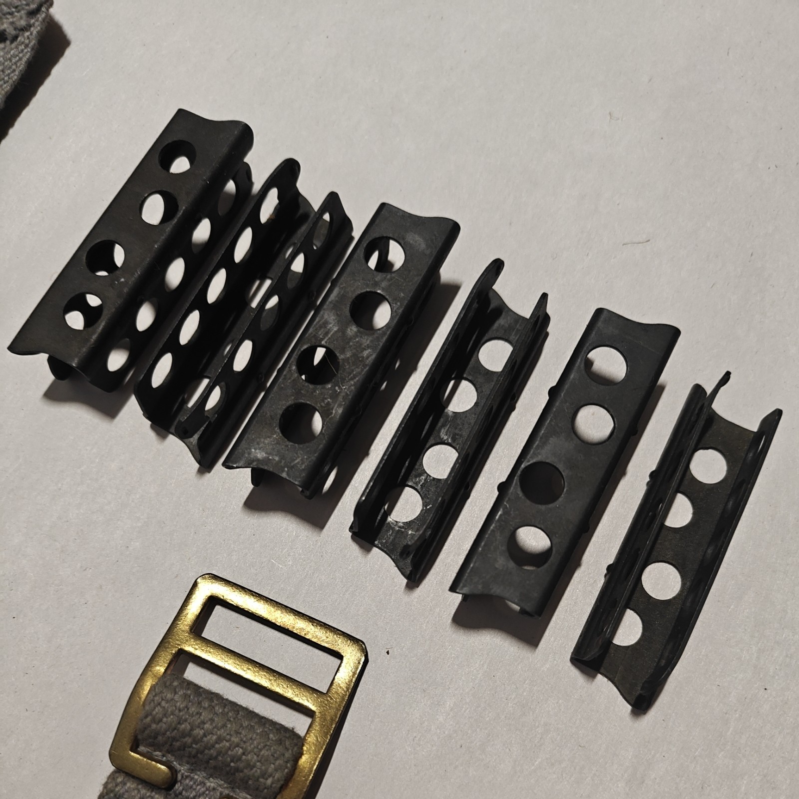 SET OF 12 BRITISH LEE ENFIELD 303 CLIPS WITH 2 POCKET AMMO POUCHES