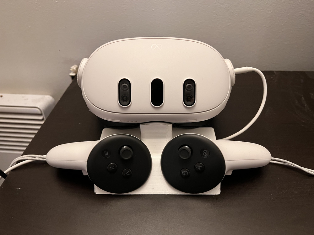 Meta Quest 3 Display Stand with Controller Holders - VR Headset Stand