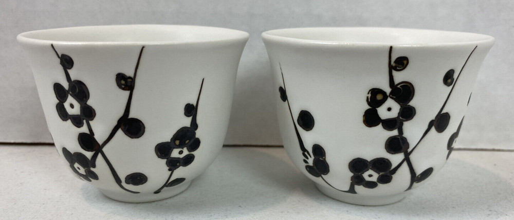 White Ceramic Teapot w Black Flowers & Two Cups Wicker Handle EUC