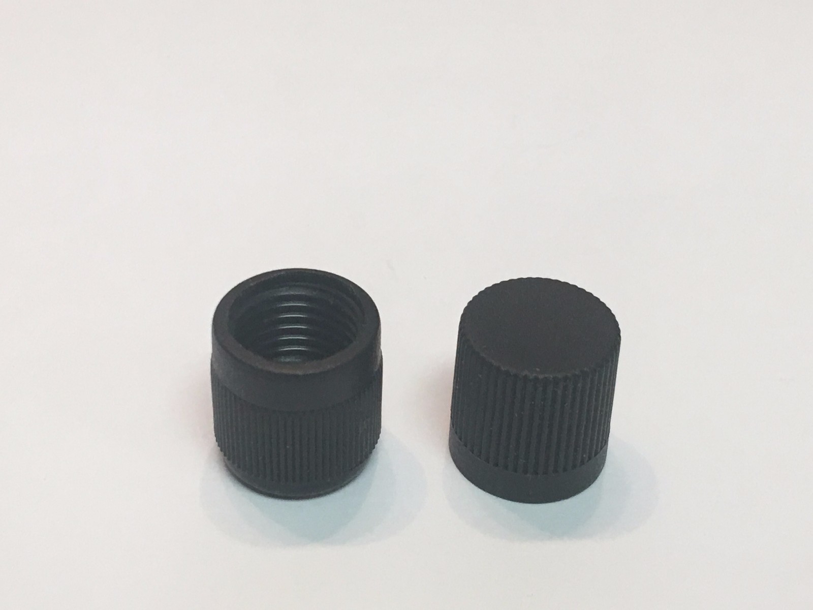 R12, R22, R404A,  Service Port Cap High Side FJC#2621, 1/4 set of 2