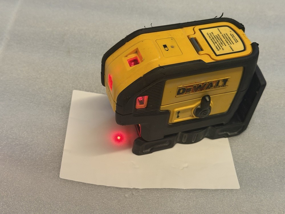 DEWALT DW085 Laser Level Red 5 Beam Pointer [ only Tool ]