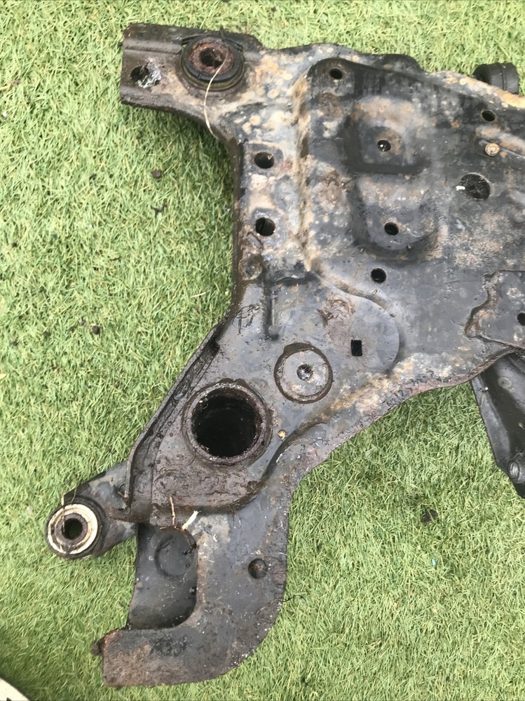 FORD FOCUS 2.0 TDCI FRONT SUBFRAME 2006