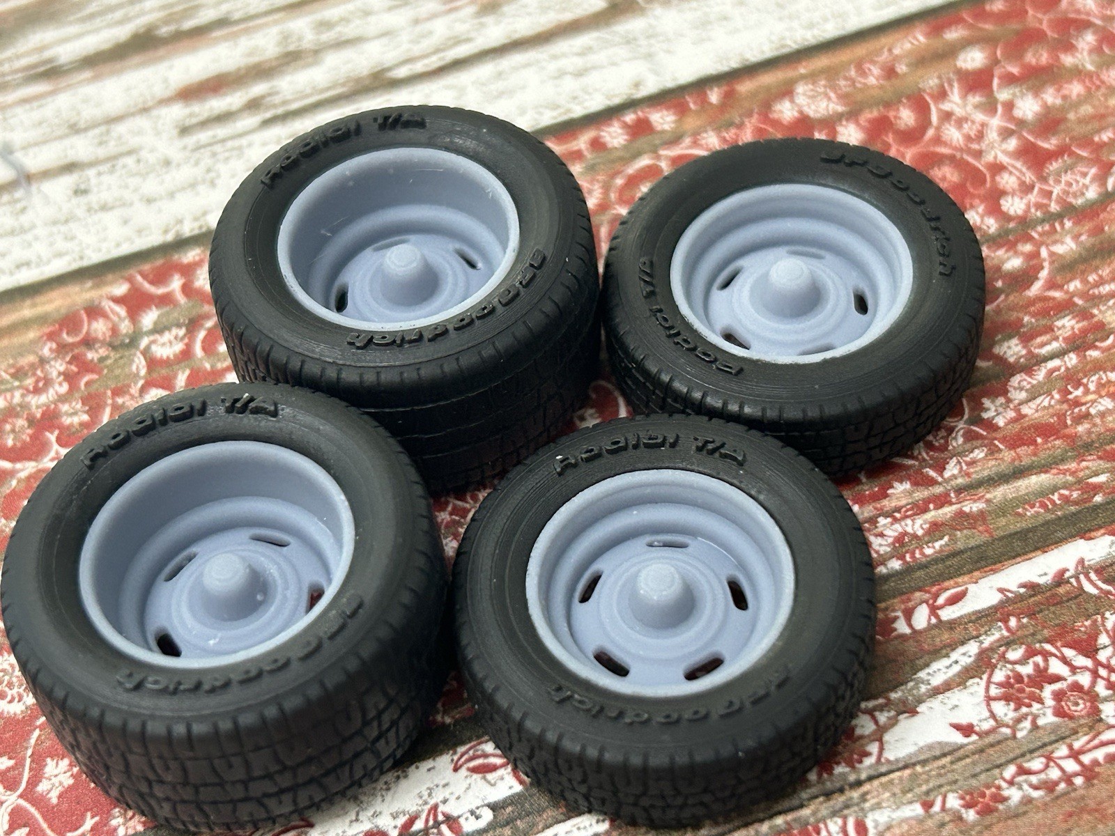 1/24 Scale: 15-inch “Chevy Rally” Resin Wheels W/ Wide Rear Tires