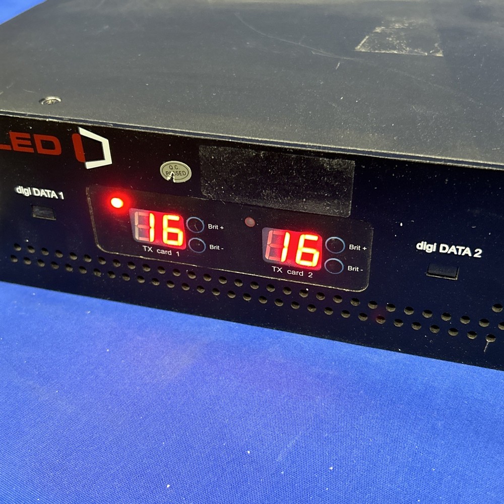 DigiLed model Navigator 12-12 Rack mount with handles lights up untested