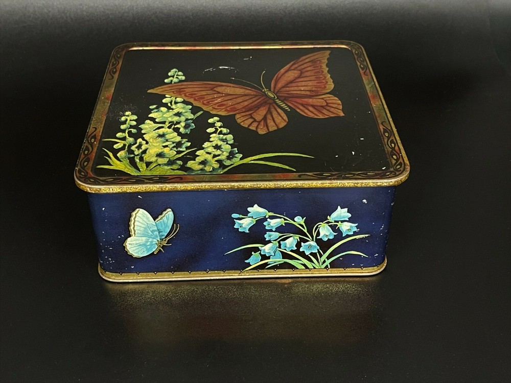 Macfarlane Lang - Butterfly Biscuit Tin 1929