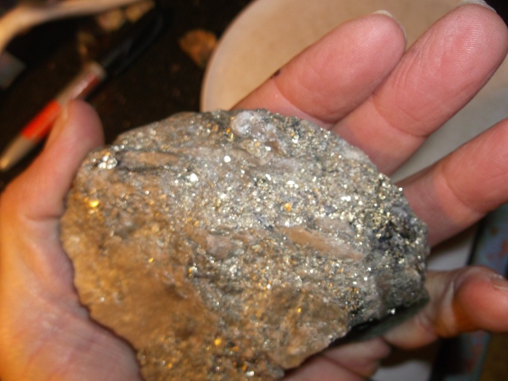 Gold, silver, copper, 357 grams samples ,ore high grade .