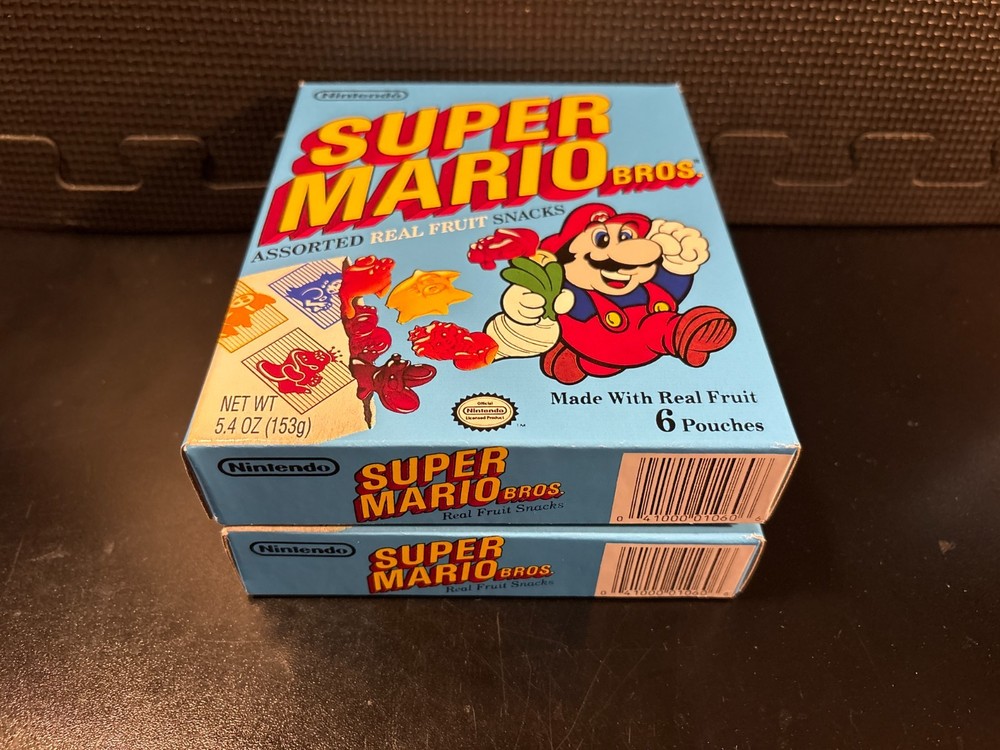 Super Mario Bros fruit snacks - 2 empty custom design display boxes