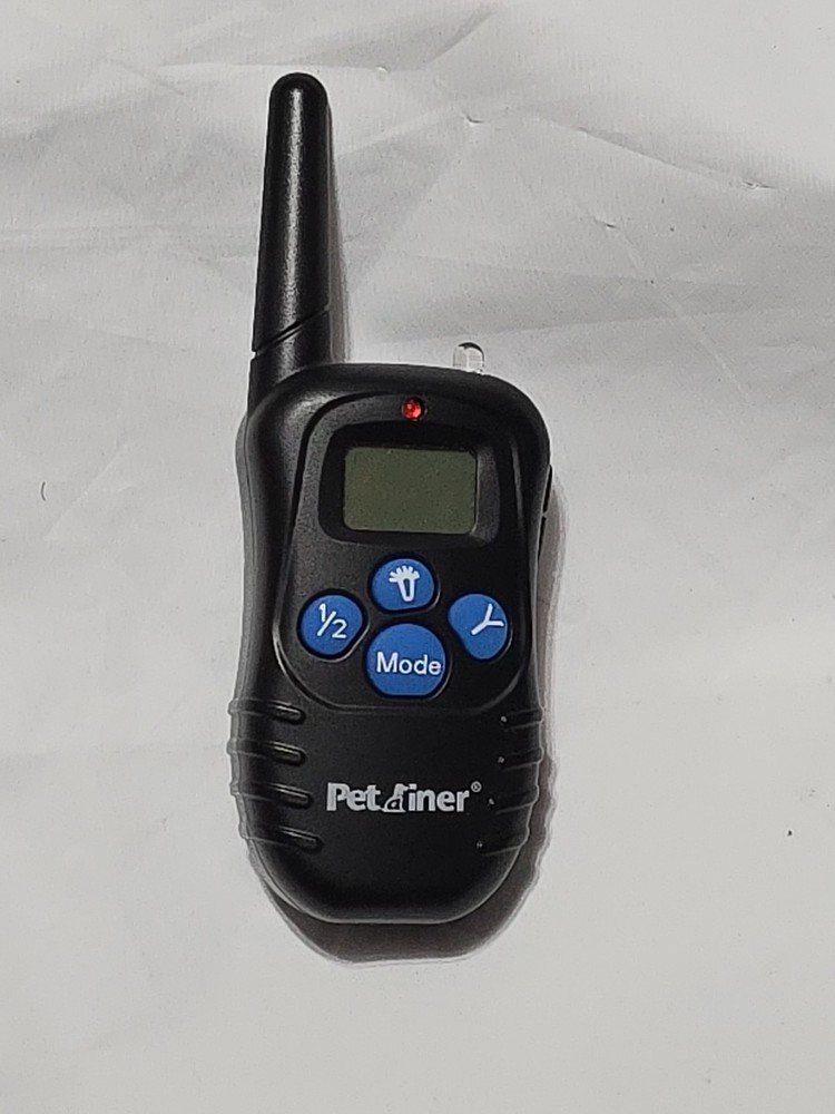Dog Shock Collar TrainingPetainer rechargeable X 2 New Open Box