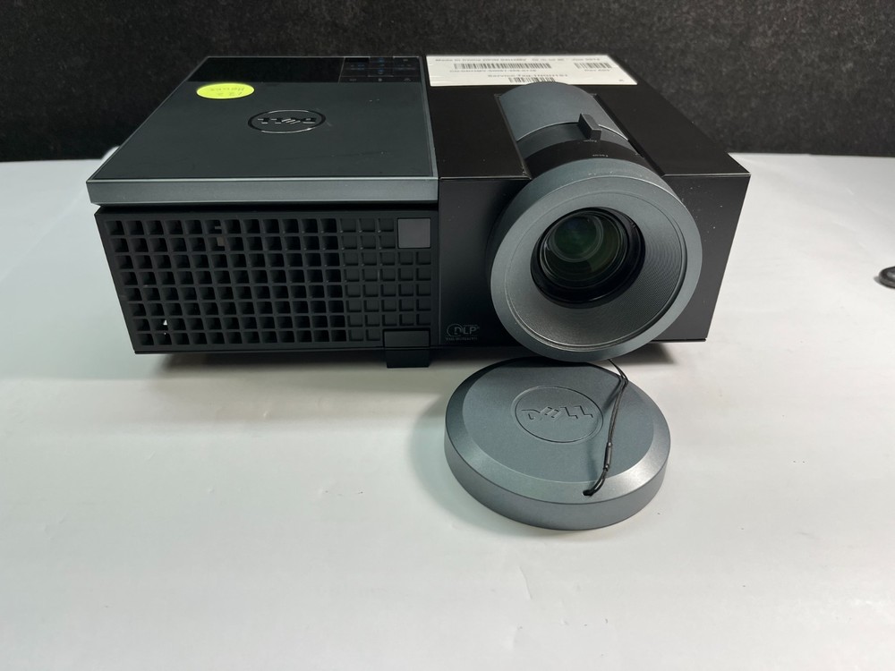 DELL 4220 DLP XGA PROJECTOR 4100 LUMENS 122 LAMP HOURS