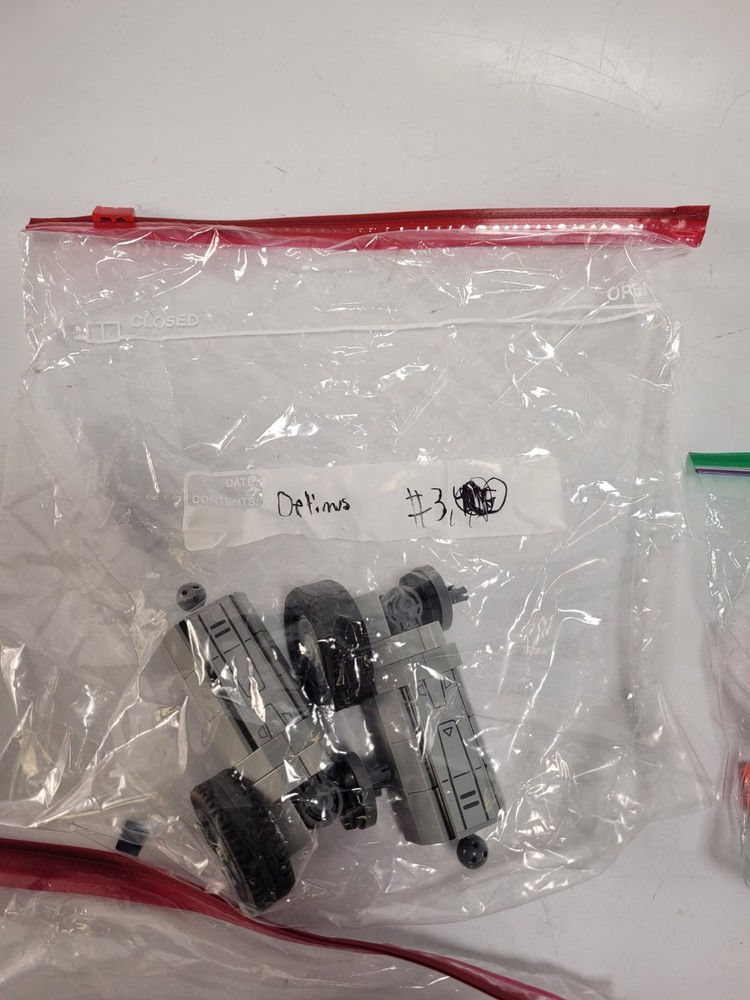 LEGO Transformers Optimus Prime Building Set #10302 (Unknown %)