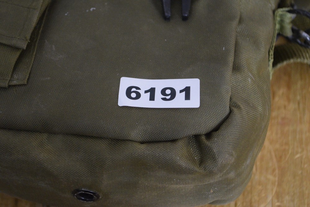 Vintage US Military 2 Quart Collapsible Canteen Cover Pile Lining Strap Case