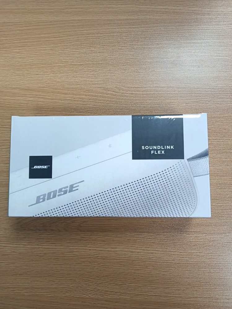 NEW-Bose SoundLink Flex Portable Bluetooth Waterproof Dustproof Speaker -white