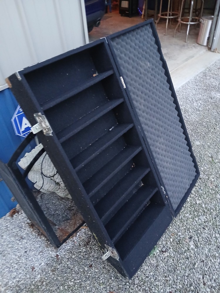 Large Black Hard Case with Foam Interior for Effects and cables, Pedals