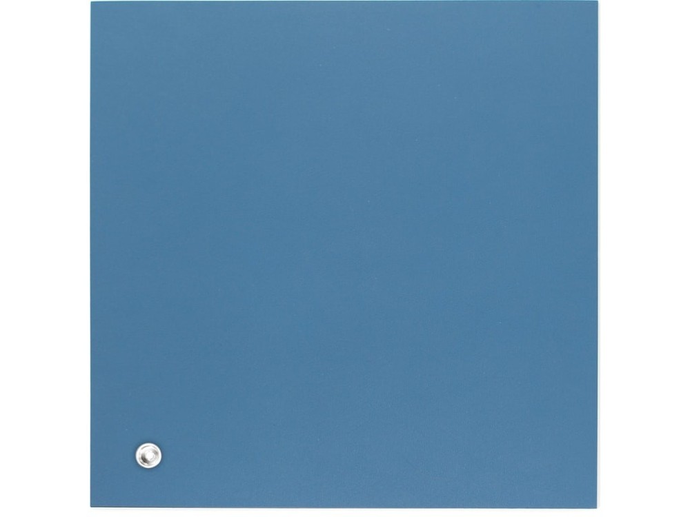 Botron B3124 - Three layer T3 precut rubber mat, 2'' x 4'' / Blue; includes