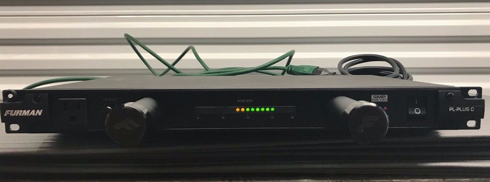 Furman PL-PLUSC 1 Space Rackmount Power Conditioner with Lights Voltmeter