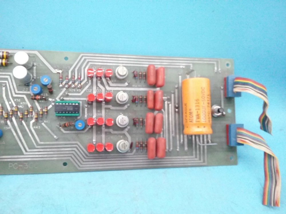 UHF MULTI REPEATER CONTROL MODEL PC-300 + ACOPIAN D15-35 POWER MODULE