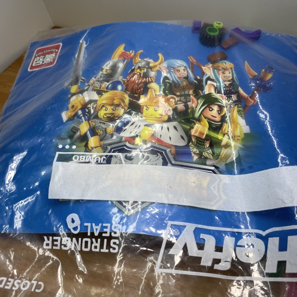 minifigure And Blocks Instruction Book