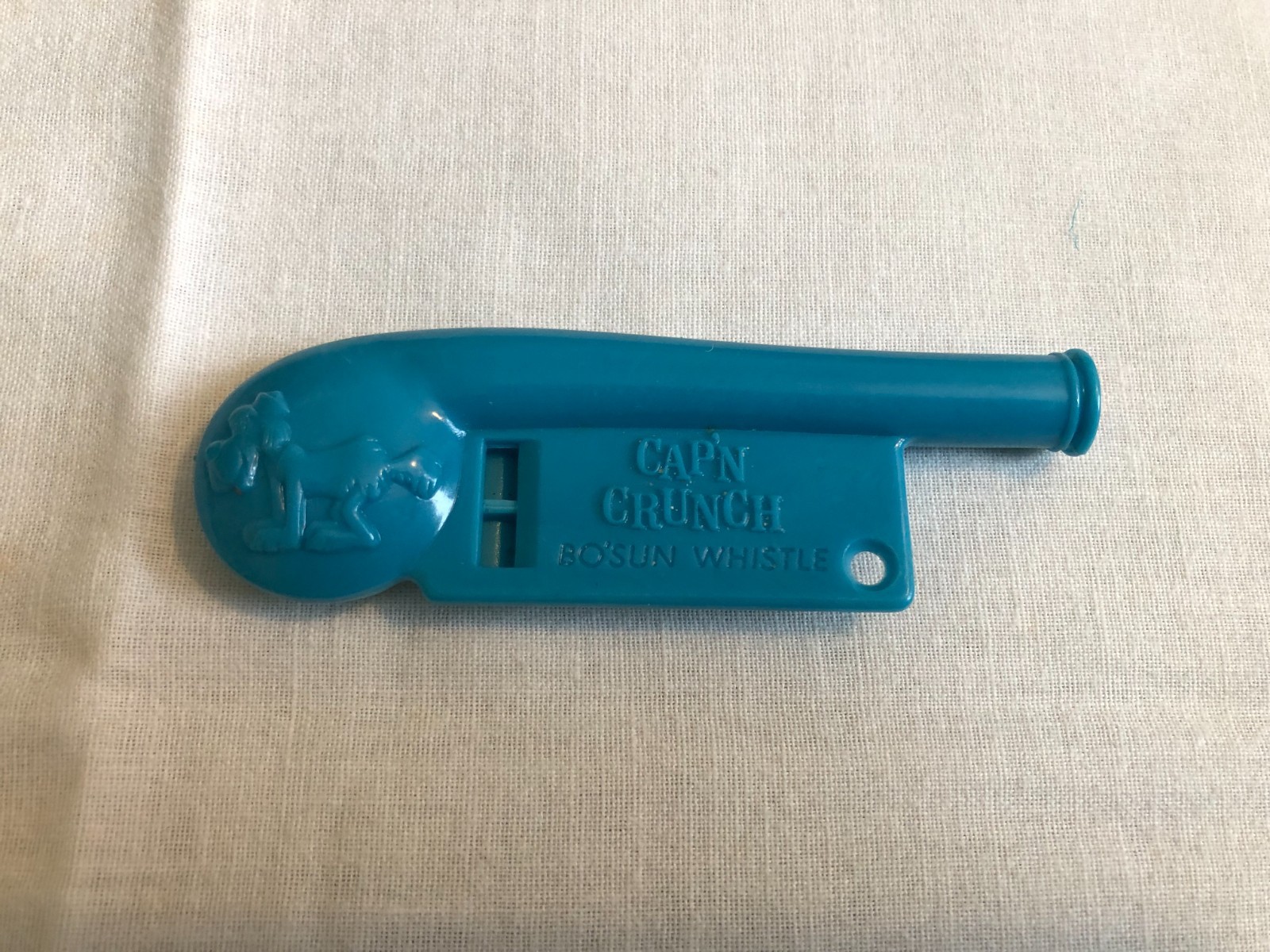 VINTAGE CAP'N CRUNCH BO'SUN WHISTLE BLUE CEREAL PREMIUM 1960'S RARE