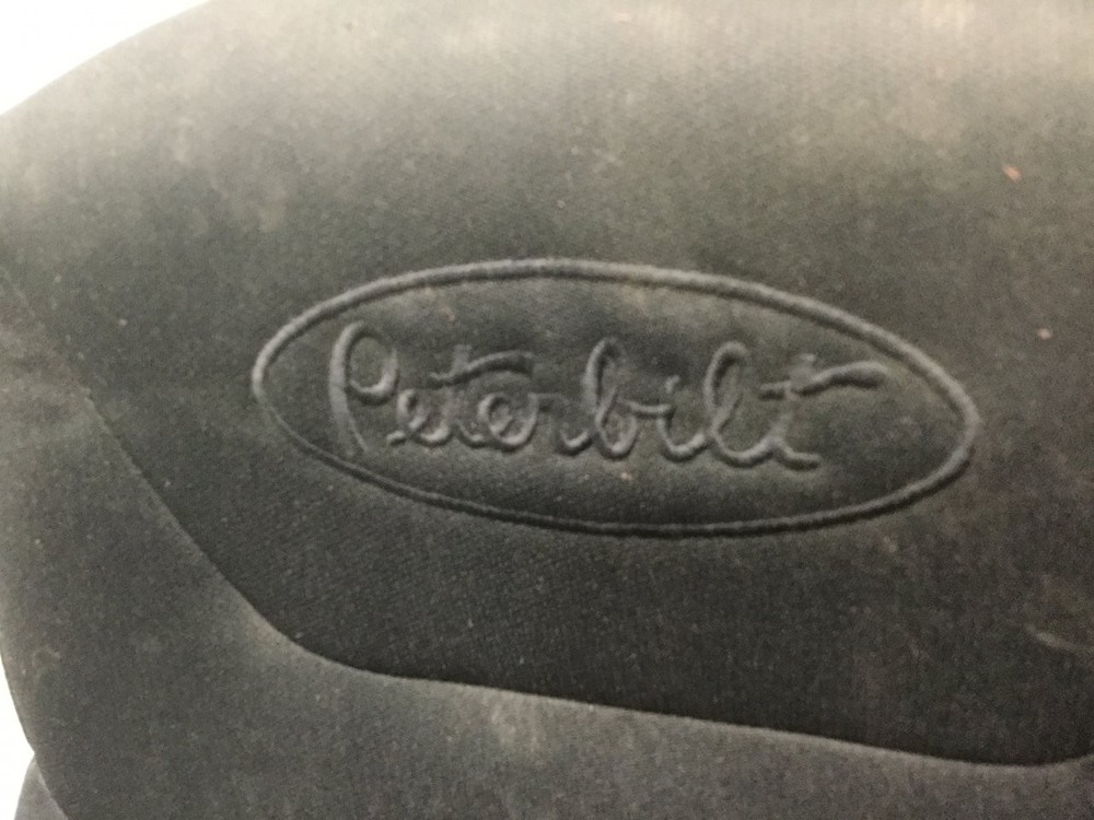 Peterbilt 579 Right/Passenger Seat - Used