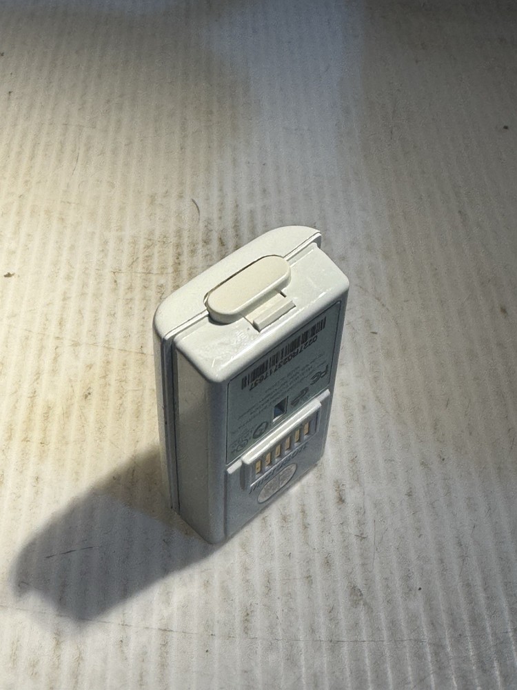 Official Microsoft Xbox 360 White Rechargeable Battery Pack Controller OEM