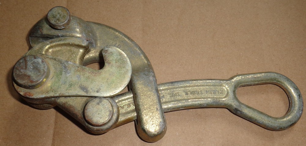 Klein Tools 1604-20L 5000 Lb .25" to .50" Pulling Grip Cable Wire Puller