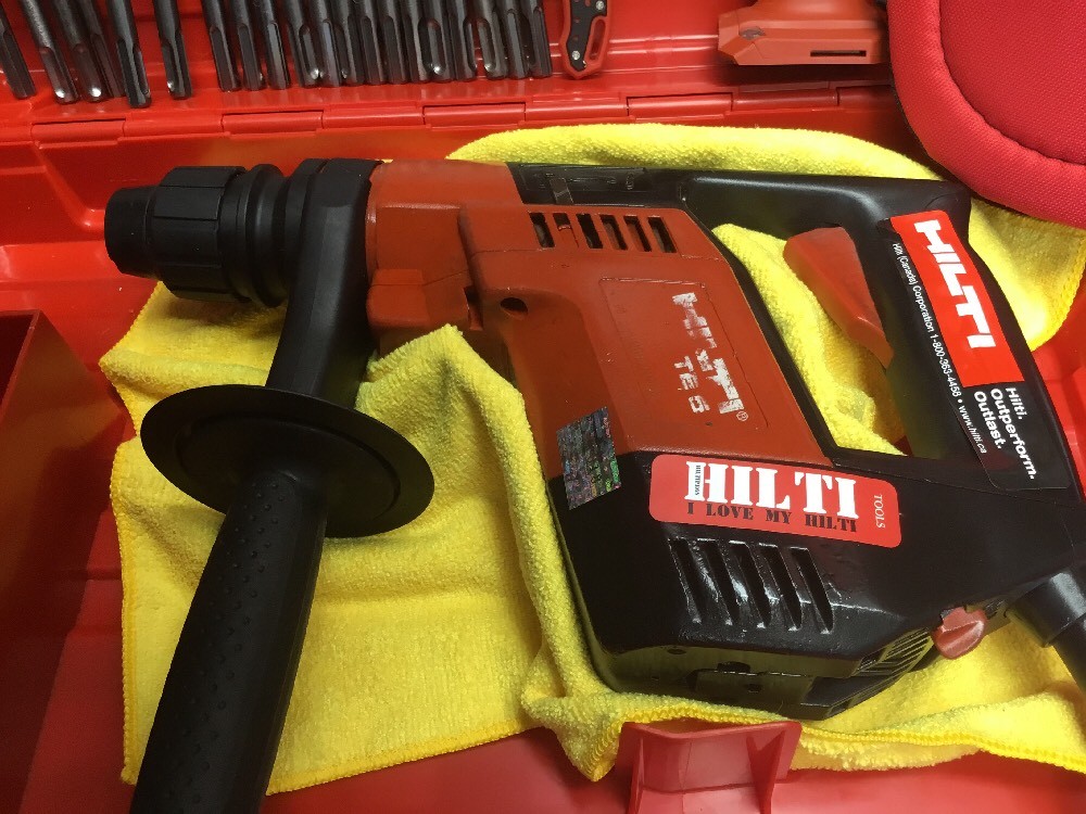 HILTI TE 5 HAMMER DRILL, FREE SID 2-A, REINFORCED HANDLE, BITS, FAST SHIP