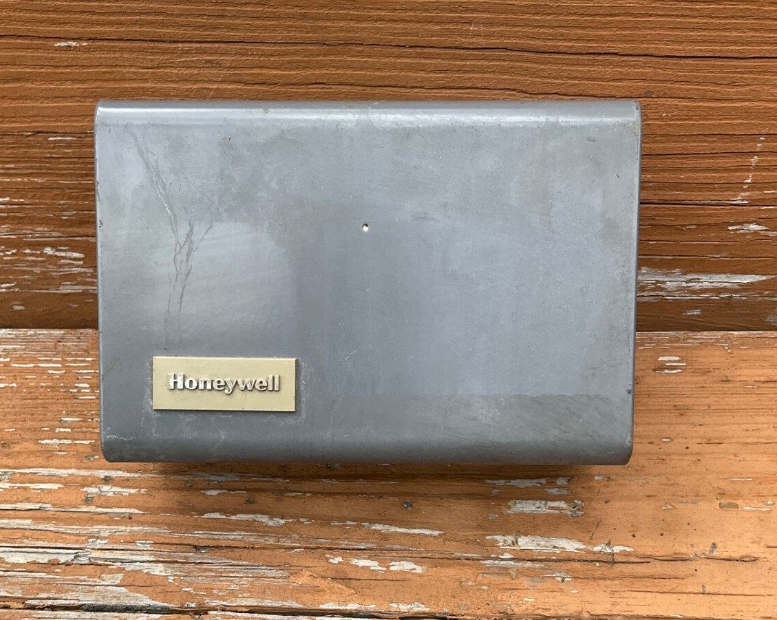 Used Honeywell Aquastat Cover