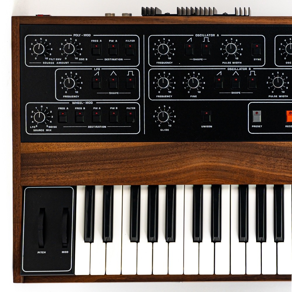 1982 Sequential Circuits Prophet-5 | Rev 3.3 | Model 1000 w/ Kenton MIDI