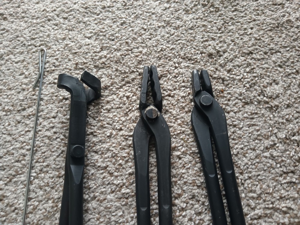 Blacksmith Fire Tools Kit Set for Metal Work 4 Pieces