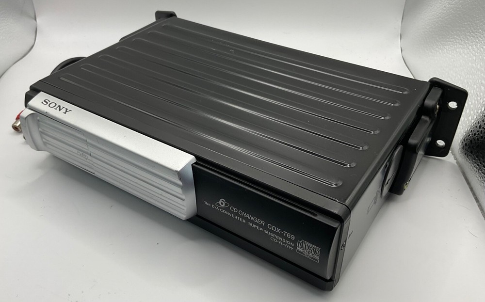 Sony 6 CD Changer CDX-T69 Untested