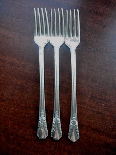 AVALON CABIN 1940 Silverware WM ROGERS FLATWARE Grille Fork Viande 7-1/2"