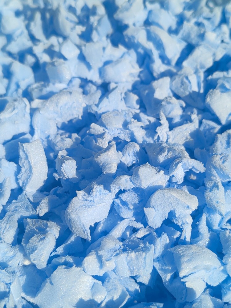 High Density Shredded Styrofoam Chips For Packaging Shipments