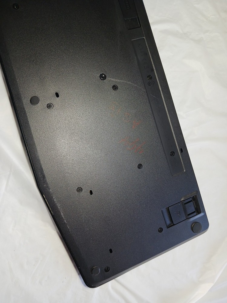 Logitech MK345 Wireless Keyboard (No Dongle) Untested