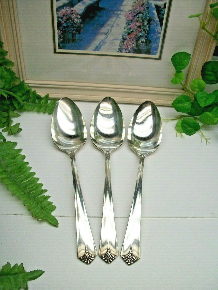 3   Oneida S. & G.H. Rogers   COURTNEY   Silverplate  Solid Serving Spoons  1935