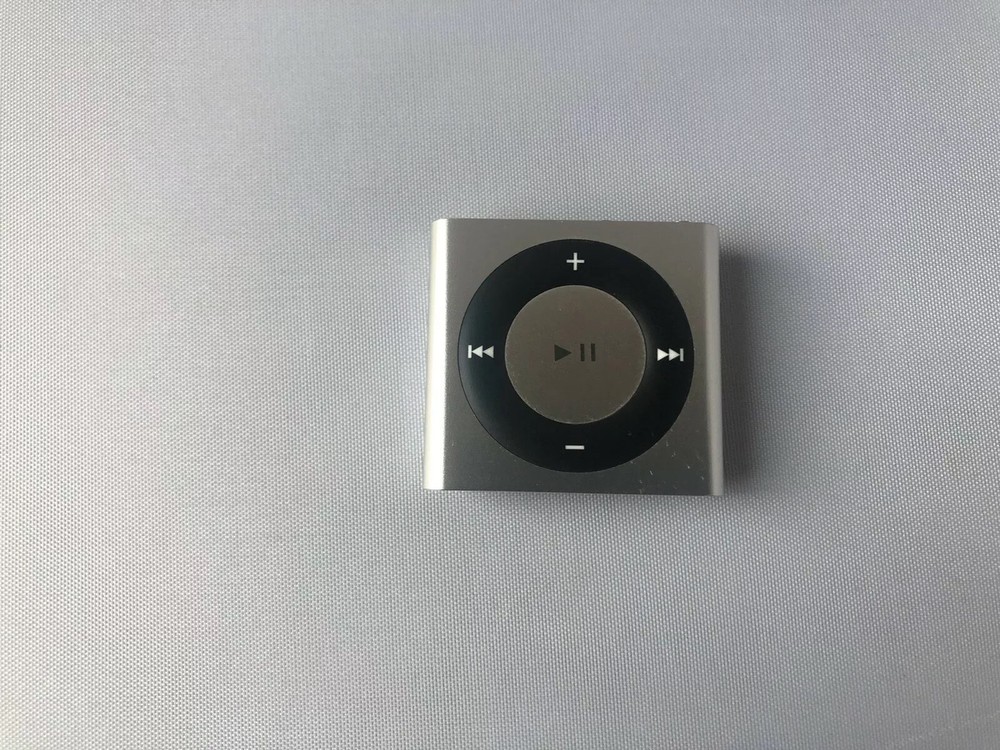 Apple iPod shuffle Silver Gloss (2GB) new