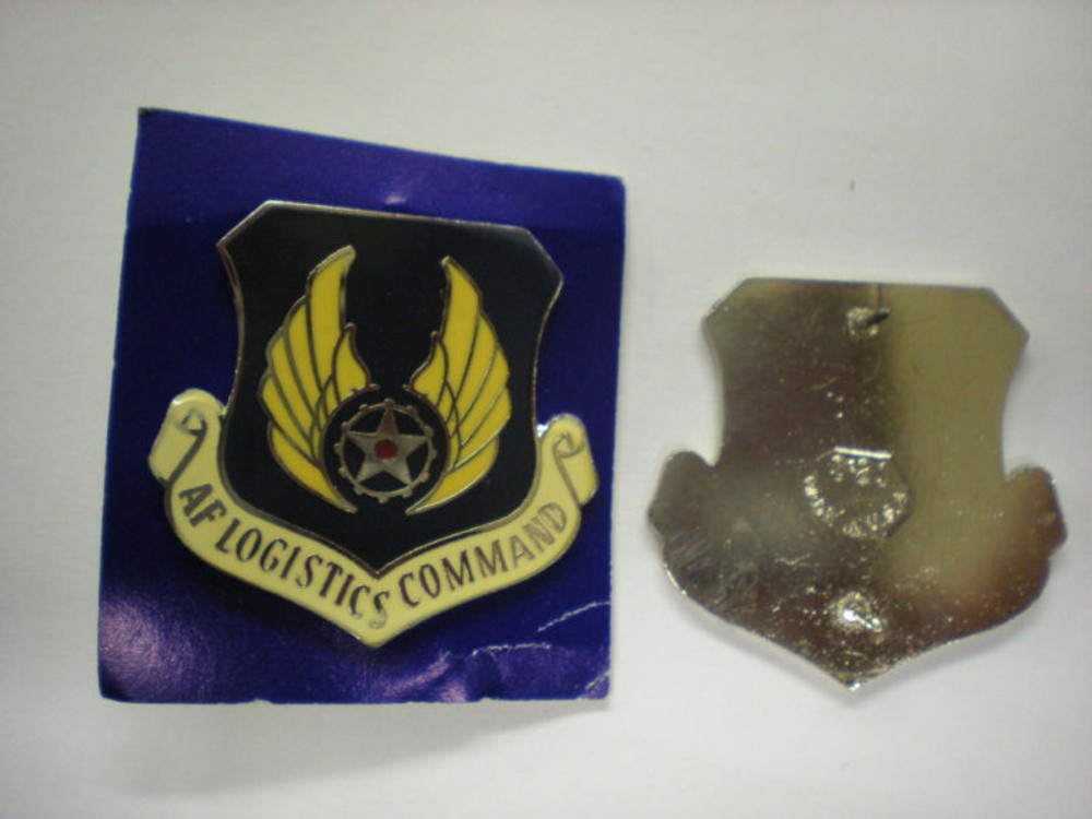 USAF LOGISTICS COMMAND BERET BADGE -COLD WAR ERA