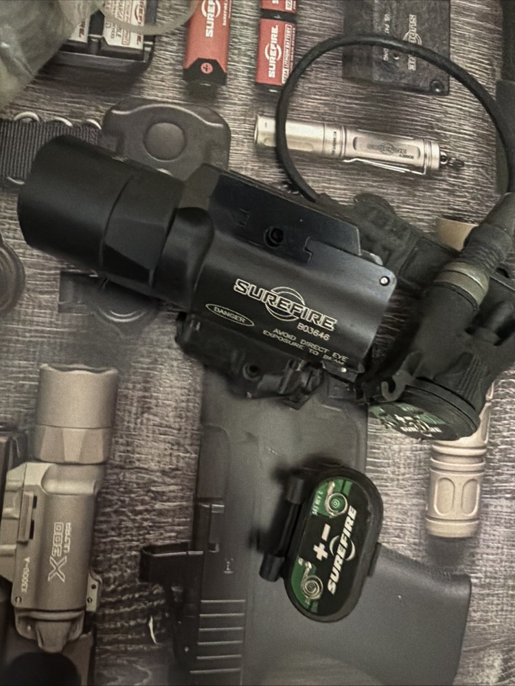 Surefire X400 With Cable Switch And Extra Switch