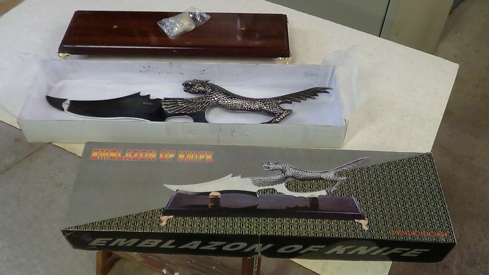 knife dagger sword impressive Gift