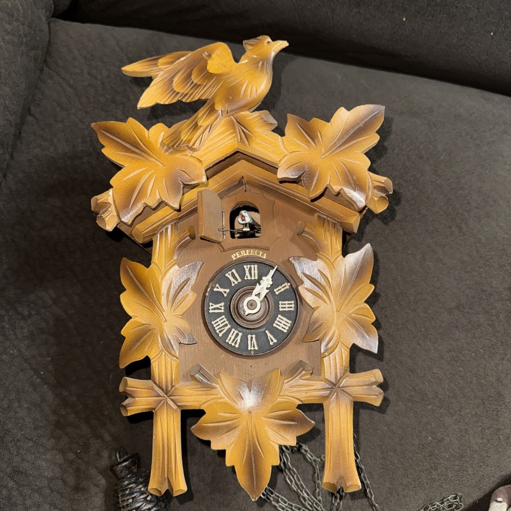 VTG - Cuckoo Clock - 18" - Black Forest - German -