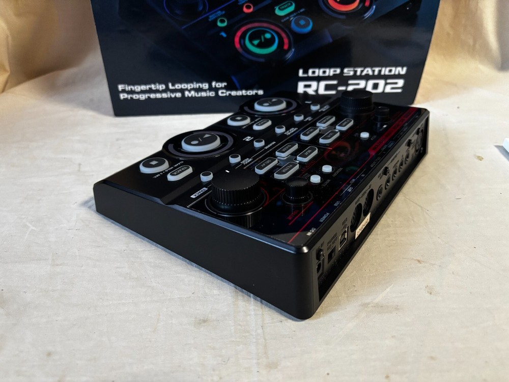 Boss RC-202 Loop Station Compact Performance Controller w/ box