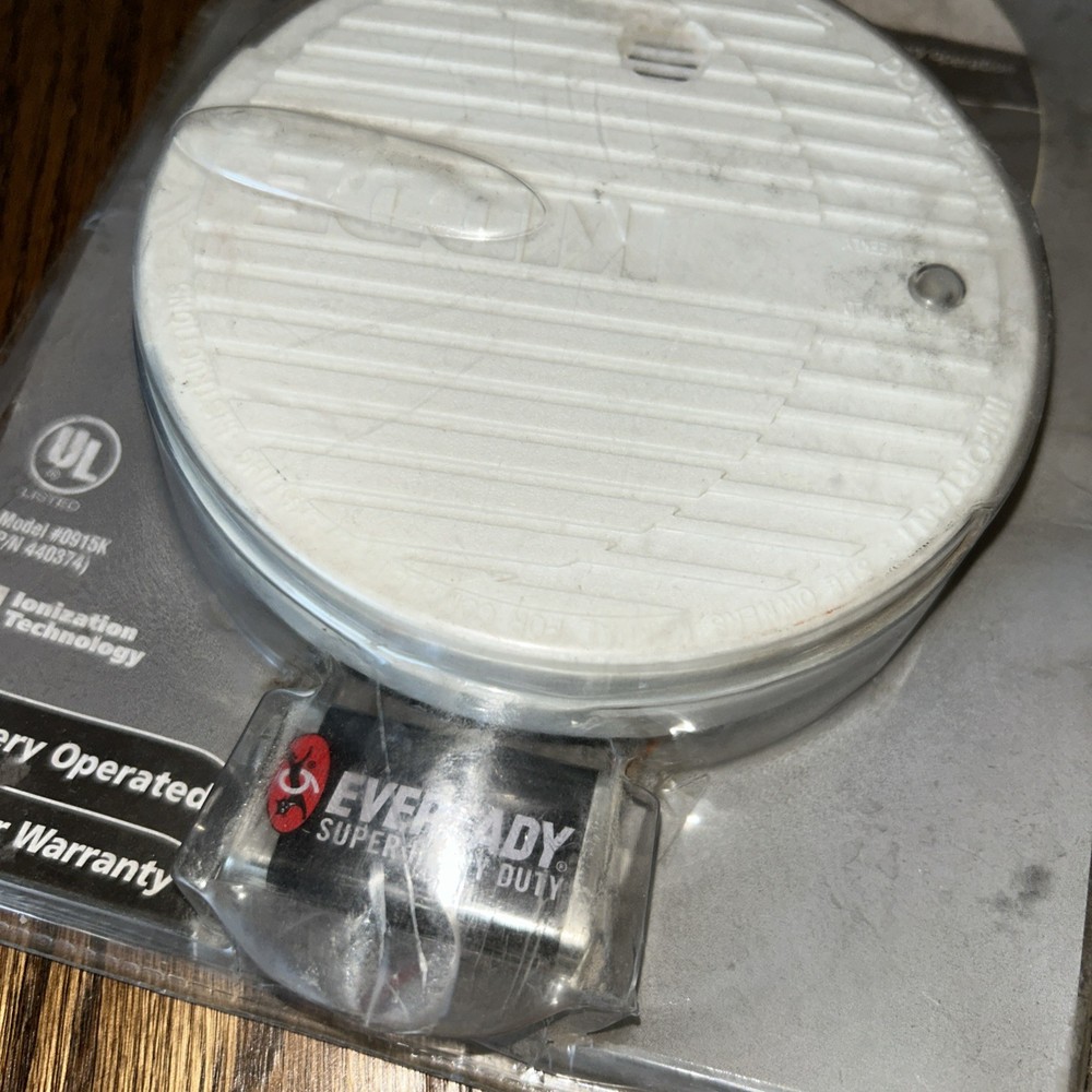 Kidde Basic Smoke Alarm / Detector 0915K Detector White Battery Operated