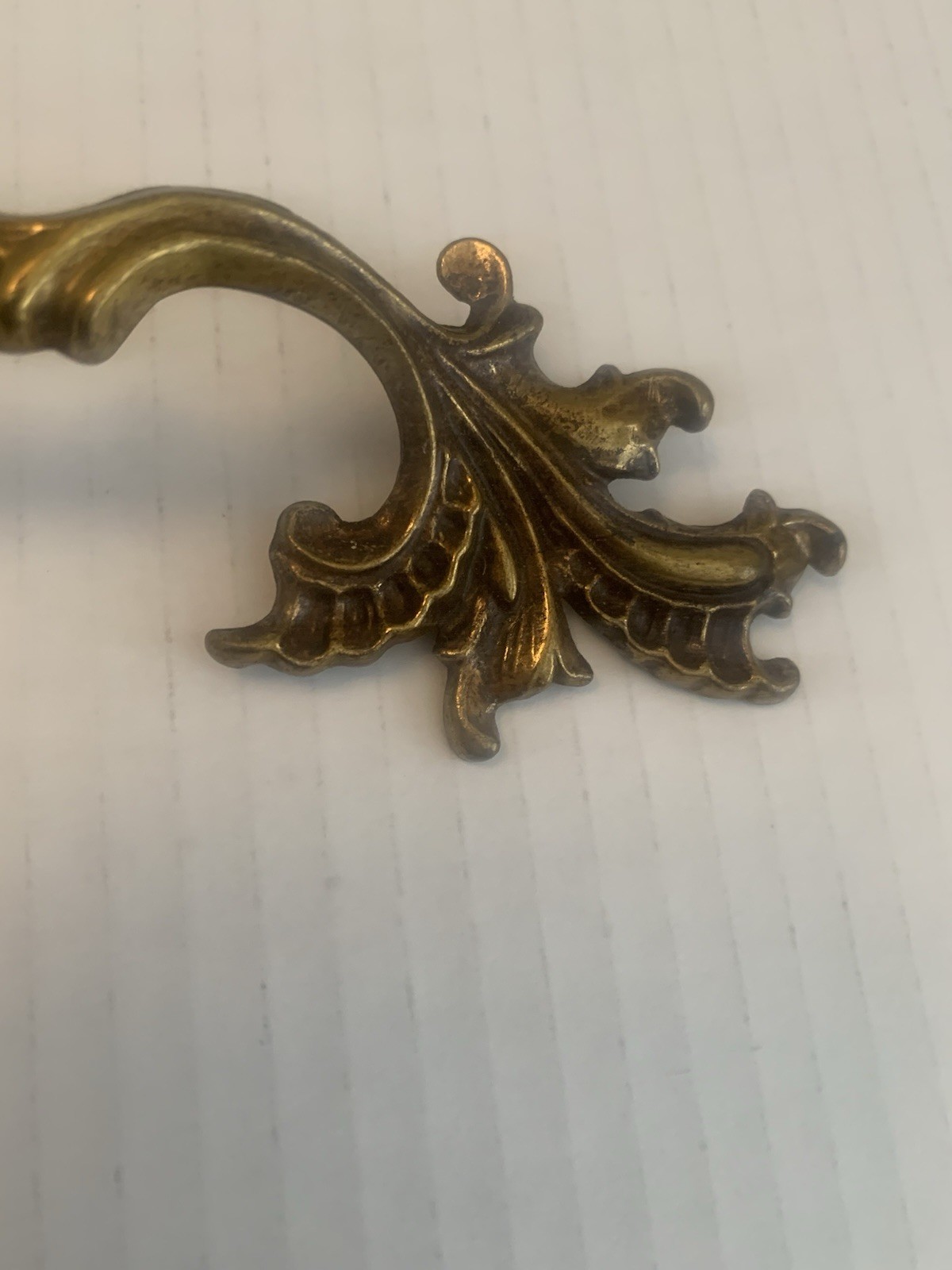 Vintage French Provincial Leaf Drawer Pull Handle No Screws