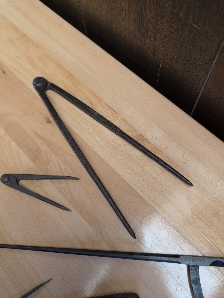 Vintage Set Wing Compass | Large And Small