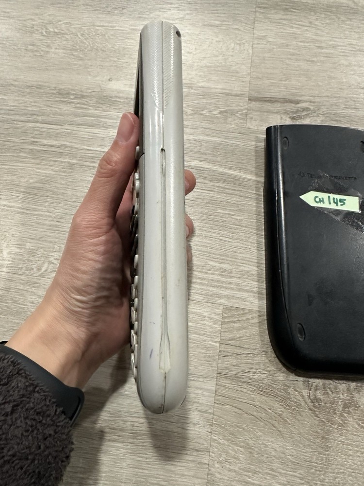 CH145 TI-84 Plus Silver Edition Texas Instruments Graphing Calculator - Tested