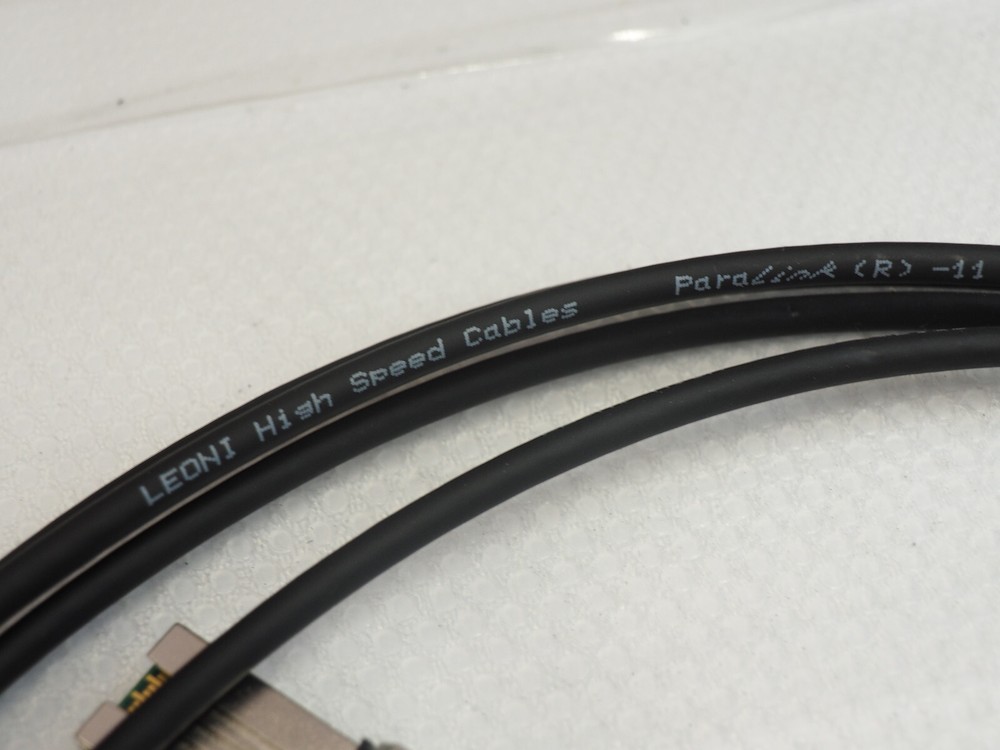 LEONI High Speed Cable C5556X2-2M Minisas HD Cable